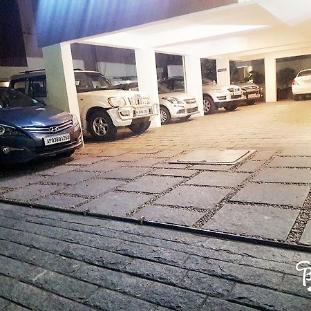Pebbles Apartment Chennai Exterior photo