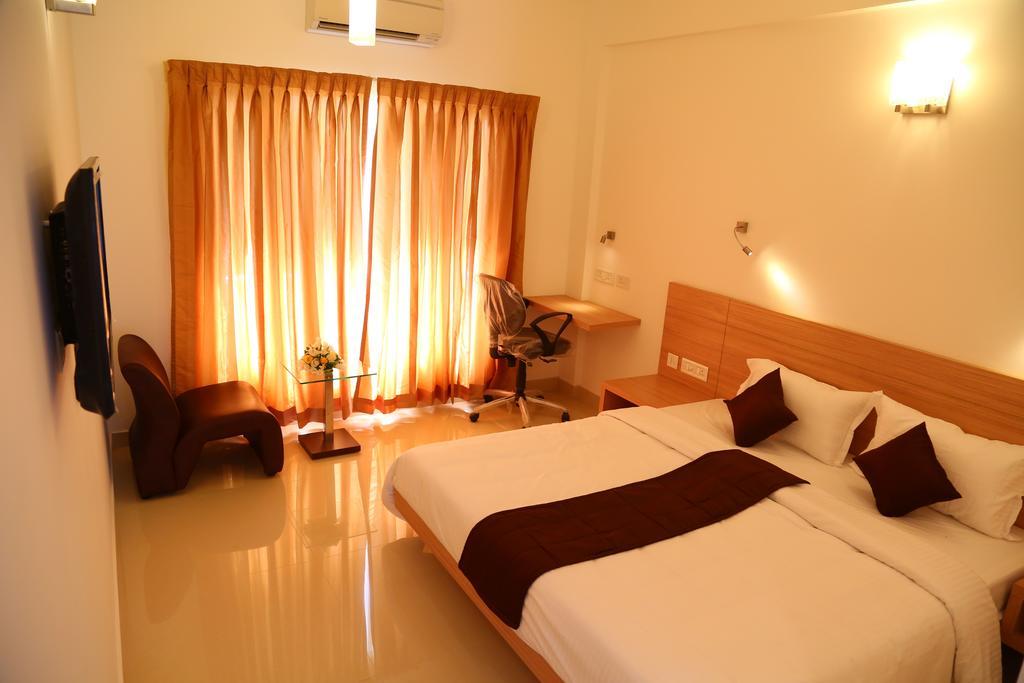 Pebbles Apartment Chennai Room photo