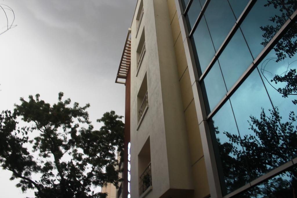 Pebbles Apartment Chennai Exterior photo