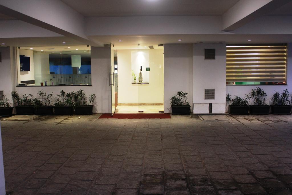 Pebbles Apartment Chennai Exterior photo