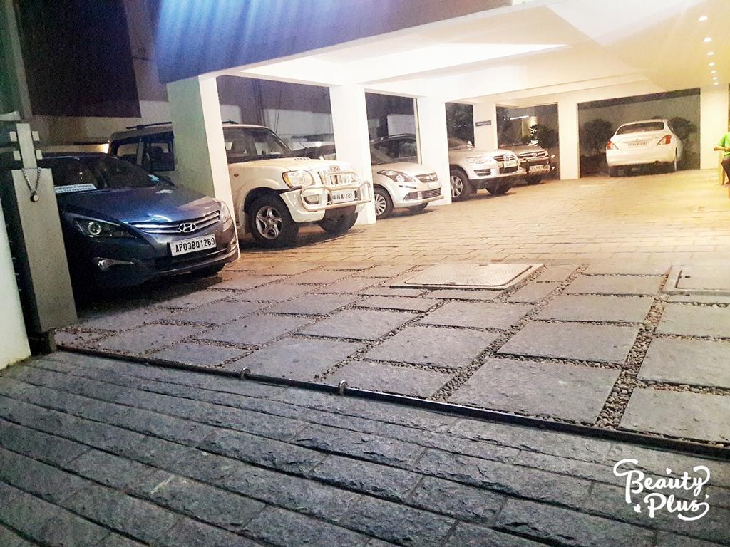 Pebbles Apartment Chennai Exterior photo